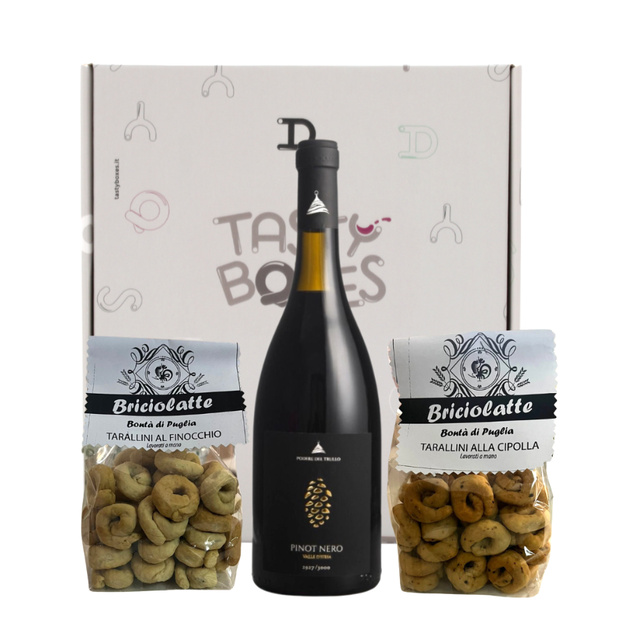 Box Pinot Nero Valle d'Itria con tarallini al finocchio e tarallini alla cipolla lavorati a mano