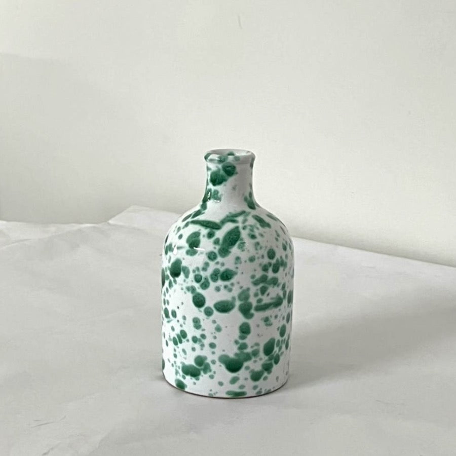 Oliera in ceramica pugliese di Grottaglie dipinta con schizzi di colore verde