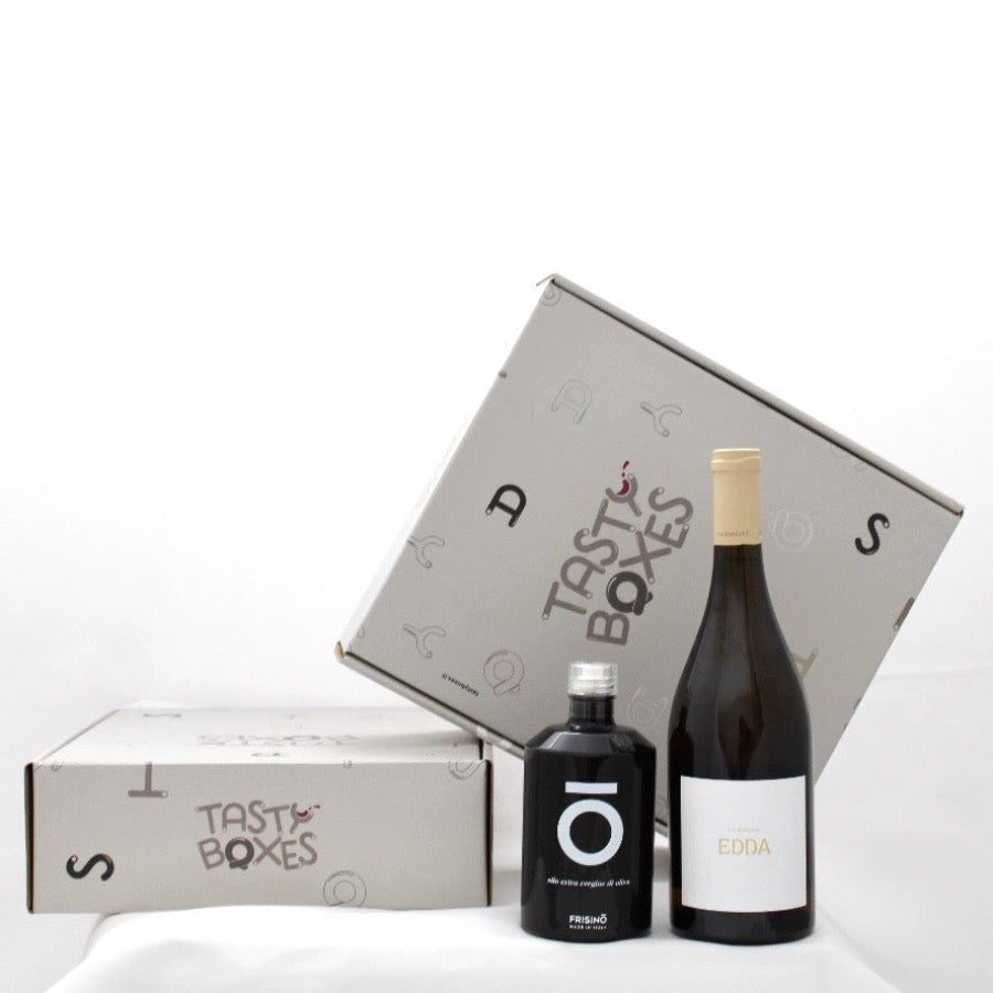 Box regalo TastyBoxes contenente olio Coratina Frisino Limited Edition Black e Vino Edda Cantine San Marzano